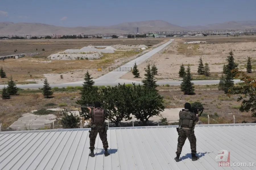 Keskin nişancılar jet üssünde 'kuş uçurtmuyor' 10