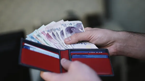 ssk-bag-kur-emekli-maasi-2022de-ne-kadar-oldu-yeni-yilda-emekli-maasi-zammi-hesabi-emekli-maasi-zam-orani-yuzde-kac-1641193657811.jpg 2021 enflasyon oranı yüzde kaç? Enflasyon ne kadar oldu? Enflasyon yüzdesiyle maaş zamları yüzde kaç? - 9