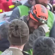 Gözyaşları sel oldu