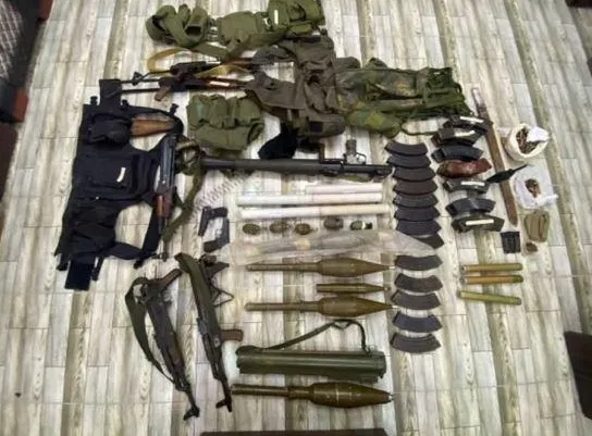 MİT'ten Suriye'nin kuzeyinde operasyon: 3 DEAŞ'lı yakalandı! Çok sayıda patlayıcı ve mühimmat ele geçirildi - 3