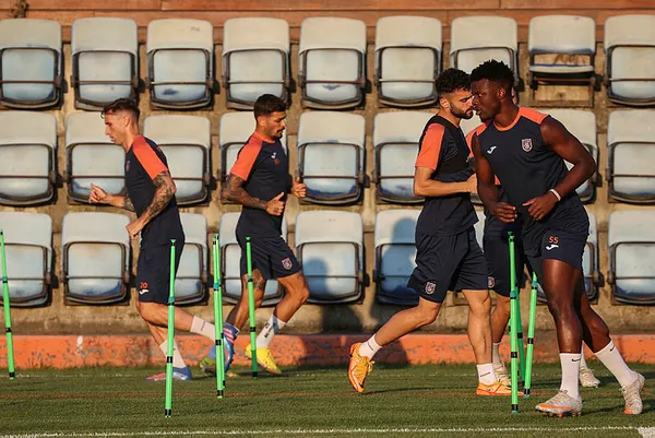 Başakşehir evinde fırsat tepti! Başakşehir - Royal Antwerp: 1-1 MAÇ SONUCU ÖZET