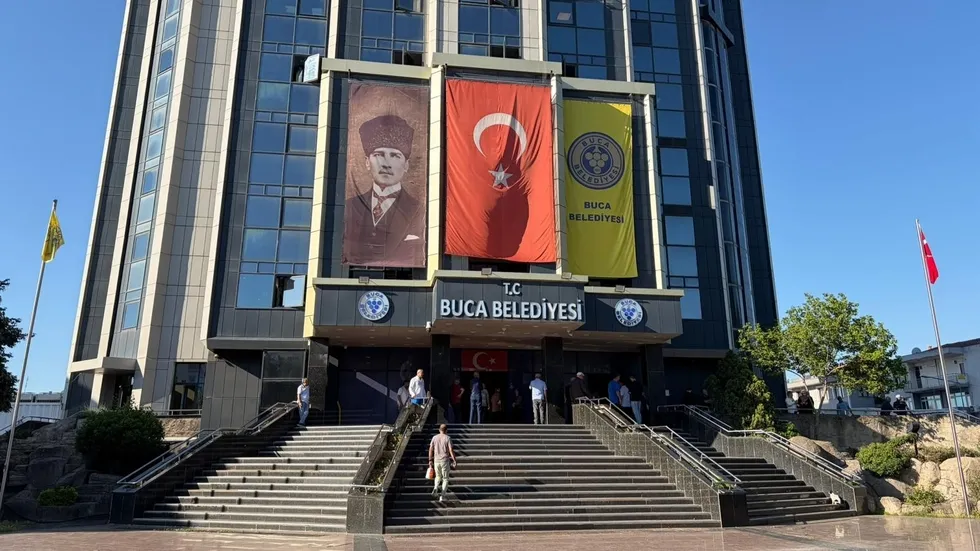 Buca Belediyesi'ne operasyon! CHP'li Belediye Başkanı Görkem Duman gözaltında - 7