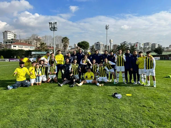 galatasaray-ile-fenerbahce-arasindaki-super-kupa-finalini-yonetecek-hakem-belli-oldu-1712228388251.jpeg Galatasaray ile Fenerbahçe arasındaki Süper Kupa finalini yönetecek hakem belli oldu! - 1