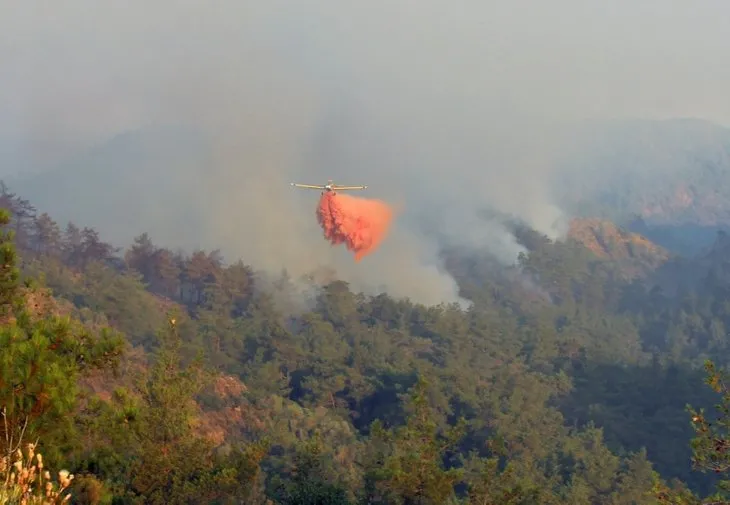 Marmaris’te orman yangını! Havadan ve karadan müdahale sürüyor | Bölgeye yakın yerleşim alanındaki evler tahliye edildi