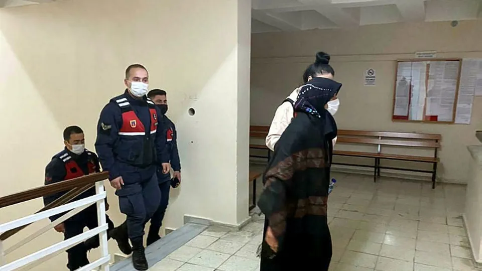 Korkunç cinayetin perde arkası belli oldu! Kocasını öldürüp el arabasıyla taşıdı