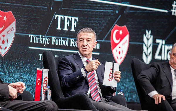 Trabzonspor Başkanı Ahmet Ağaoğlu'ndan transfer açıklaması - 1