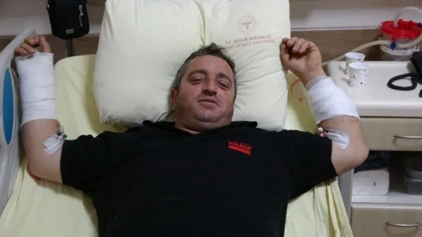 tokatta-ayi-saldirisina-ugrayan-vatandas-gureserek-kurtuldu-1637308893764.jpg Tokat’ta ayı saldırısına uğrayan vatandaş güreşerek kurtuldu - 2