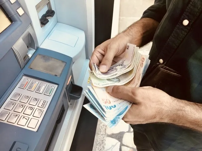 İŞKUR’dan evde olanlara çalışma şansı! Oturduğunuz yerden günde sadece 3-4 saat çalışarak maaş alın! Başvuru şartları…