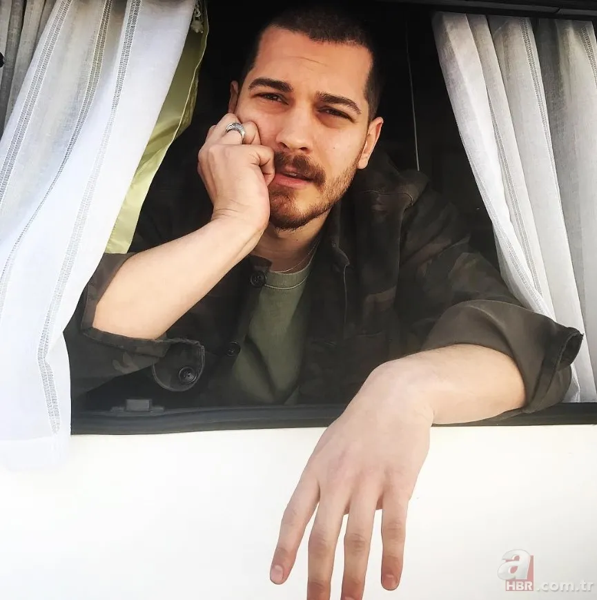 Eşref Rüya'nın yıldızı Çağatay Ulusoy bakın nereliymiş! Meğer anne ve babası... 4