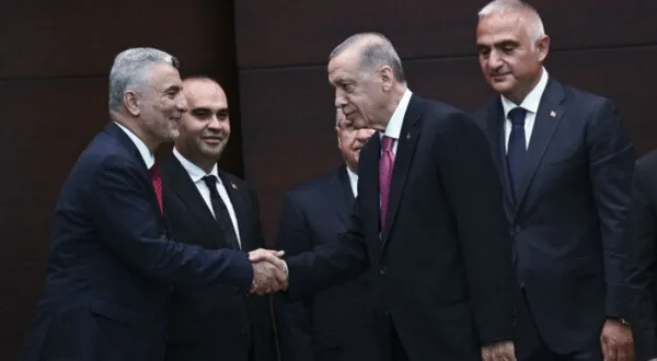 Hükümetten ’400 milyar dolar’lık hedef! Ticaret Bakanı Ömer Bolat açıkladı