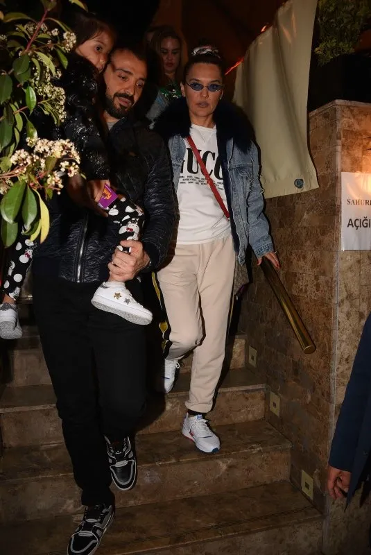 Demet Akalin Hamile Mi