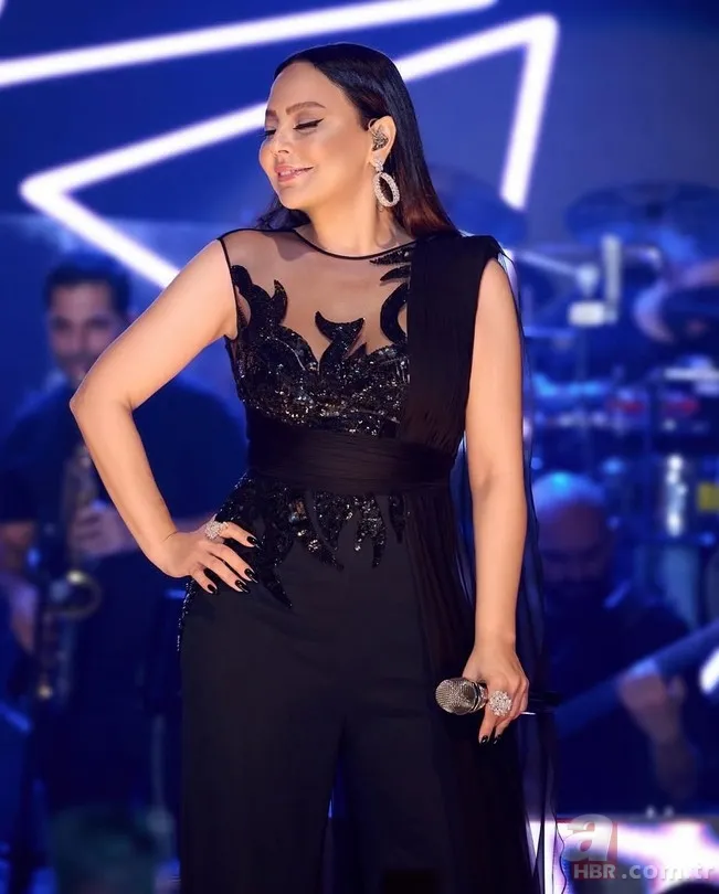 Bir dönem çok modaydı: Ebru Gündeş'in yay gibi kaşlarından eser kalmadı 5