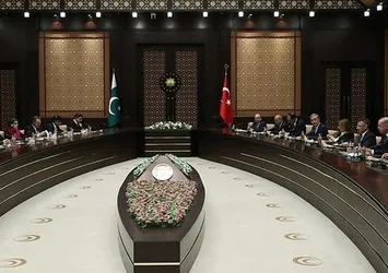 Türkiye ile Pakistan'dan FETÖ açıklaması