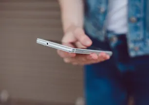 Bu hata pil ömrünü sessizce tüketiyor! İşte telefonu doğru şarj etmenin yolları