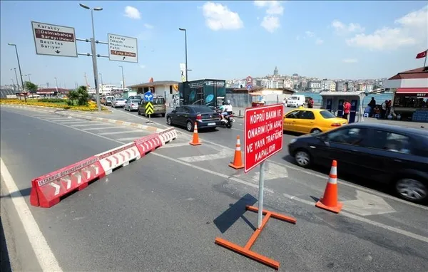 istanbullu-dikkat-yeni-galata-koprusunde-40-gun-surecek-calisma-bu-istikamet-trafige-kapatilacak-1691755662526.jpeg