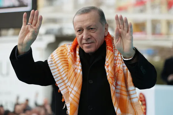 İngiliz The Guardian’dan skandal Başkan Recep Tayyip Erdoğan çağrısı: Artık cezasız kalamaz