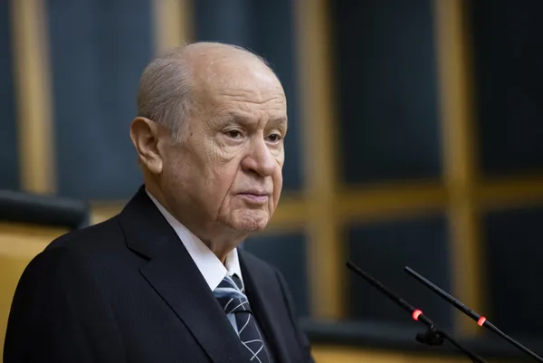 son-dakika-mhp-grup-toplantisi-devlet-bahceliden-onemli-aciklamalar-1642491854229.jpg Son dakika: MHP Grup Toplantısı | Devlet Bahçeli'den önemli açıklamalar - 3