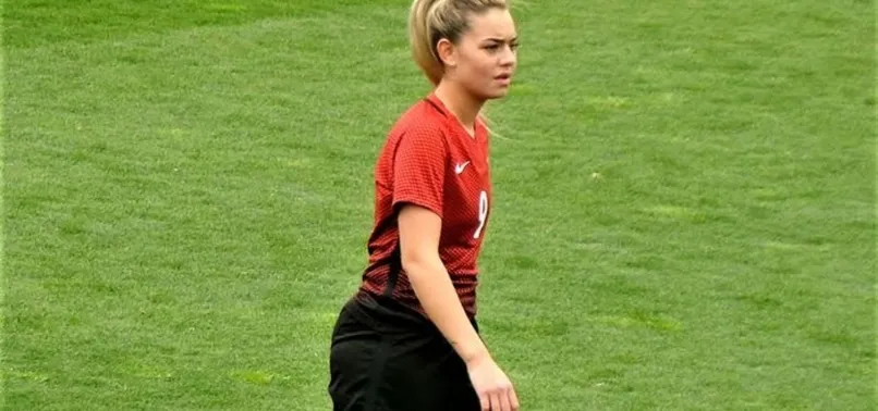 Survivor Aycan Yanaç kimdir? Kadın futbolcu Aycan Yanaç nereli, kaç yaşında?