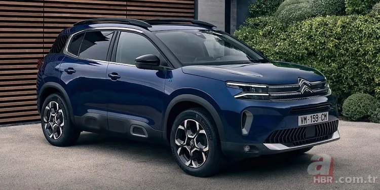 Uygun fiyat yine zirveyi belirledi! 2023 yılında Türkiye’nin en çok satan SUV modelleri belli oldu! 5