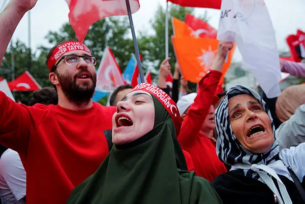 Türkiye’nin 81 ilinden Başkan Erdoğan’ın zaferinin sevinç görüntüleri! Başkan Erdoğan’ın konuşmaları…