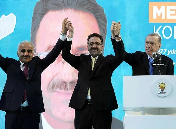 iste-ak-partinin-adiyaman-adaylari-baskan-erdogan-tek-tek-acikladi-1707402896159.jpeg