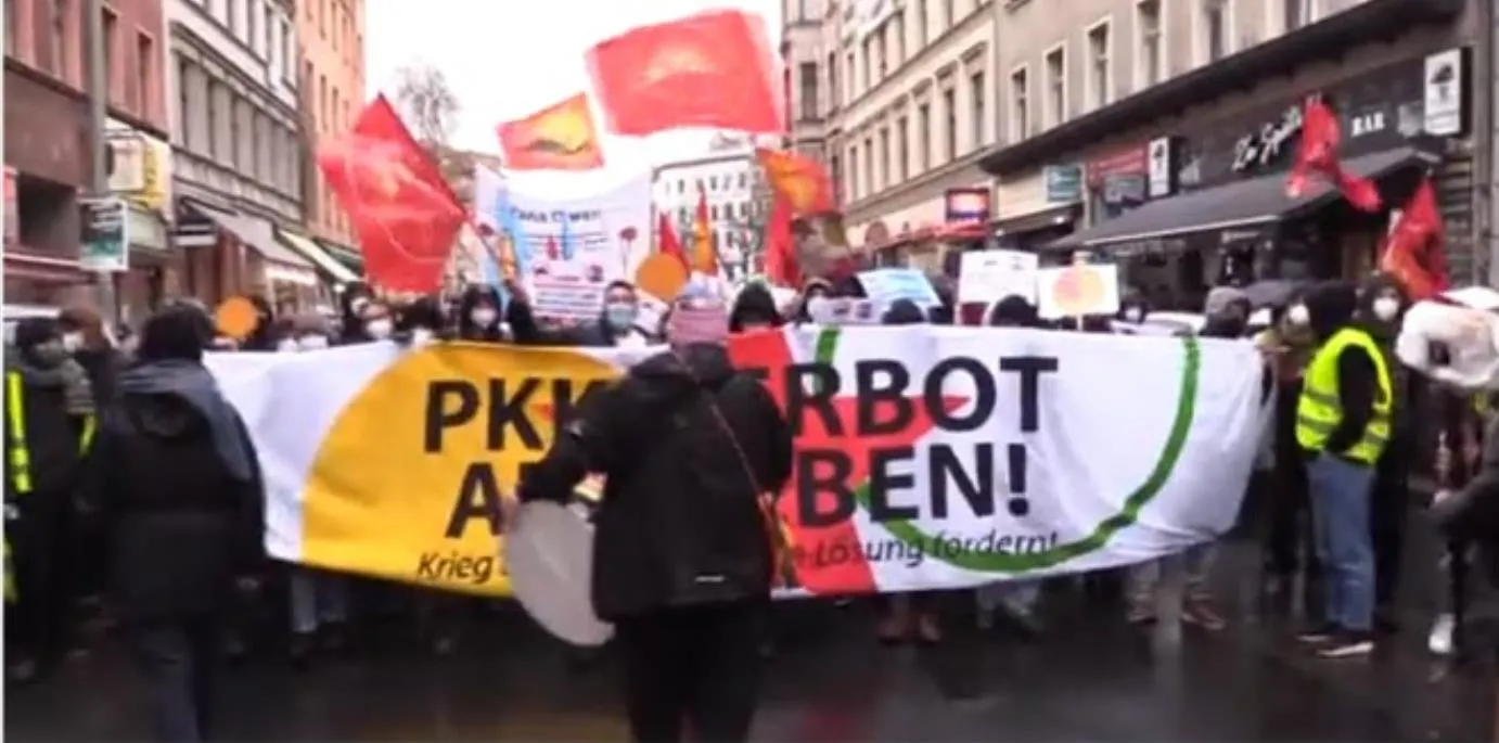 PKK'lı terörist seviciler Berlin'i karıştırdı