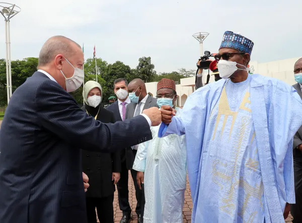 Son dakika: Başkan Erdoğan Nijerya’da! İki ülke arasında 7 anlaşma imzalandı