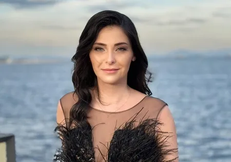 Ünlü oyuncu Gülşah Çomoğlu hayatını kaybetti! Kanser tedavisi görüyordu...