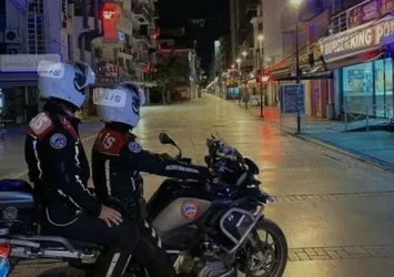 Manisa’da ayakkabı hırsızı yakalandı! Çaldığı ayakkabıyı montuna saklamış