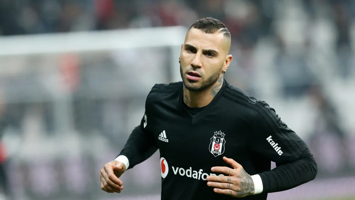 Ricardo Quaresma'dan Cristiano Ronaldo'ya gönderme: "Bazen insan kendi yaptığı yatağa uzanır"