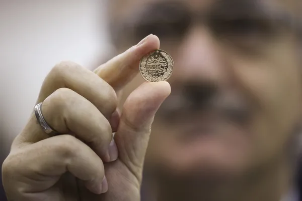Vatandaşın ısrarlı talebi Darphane'yi harekete geçirdi! 104 yıl sonra Reşat altın basıldı - 6
