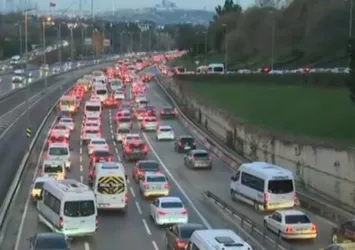 İstanbul'da sabah trafiği! İşte trafik yoğunluk haritasında son durum | İstanbul'da bugün hava nasıl olacak?