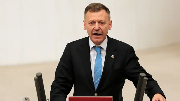 CHP’de değişim rüzgarı hızlandı! Kılıçdaroğlu’na karşı Özgür Özel sonrası bir rakip daha! Örsan Öymen de adaylığını ilan ediyor...