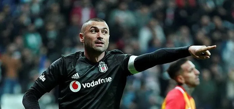 Eski Burak Yılmaz sahnede! Kral'ı tutmak çok zor...