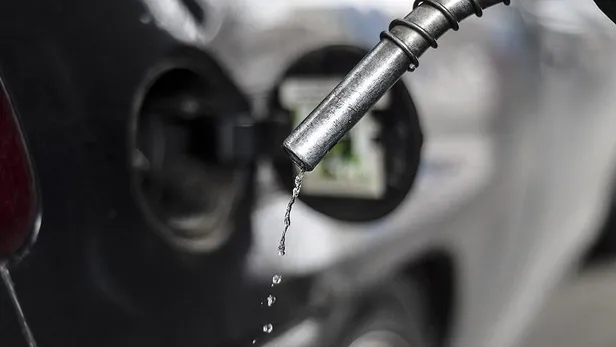 benzin-ve-motorine-zam-var-mi-16-aralik-akaryakit-fiyatlari-ne-kadar-kac-tl-oldu-istanbul-ankara-izmir-1671190377213.jpg BENZİN ve MOTORİNE ZAM var mı? 16 Aralık akaryakıt fiyatları ne kadar, kaç TL oldu? İstanbul, Ankara, İzmir... - 2