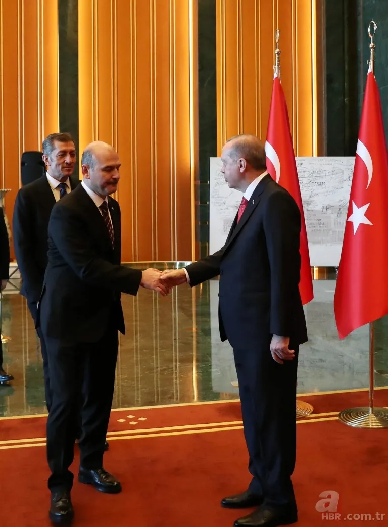 Külliye'deki törende Başkan Erdoğan'ın arkasında yer alan panonun önemi ne? 8