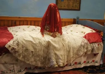 Çocuk gelinin babasına 5, kocasına 11 yıl hapis