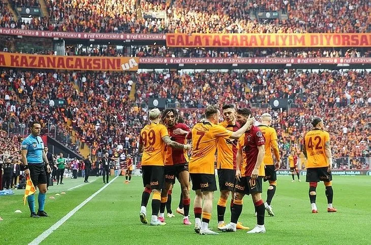 Galatasaray’da yaprak dökümü! Aslan’a ayrılık acısı… Muslera’nın yerine milli yıldız!