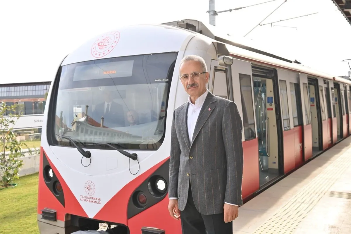 30 Ağustos Zafer Bayramı'nda ulaşım ücretsiz! Hangi hatlar bedava olacak? Marmaray, Başkentray, İZBAN - 2