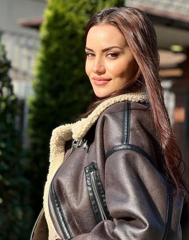 İkisi de aynı Burak Fahriye Evcen ile Burak Özçivit’in küçük oğlu 2 yaşına girdi
