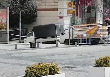 Zeytinburnu'nda şüpheli çanta alarmı