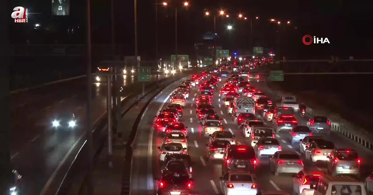 Bayram öncesi trafik yoğunluğu yaşanıyor!