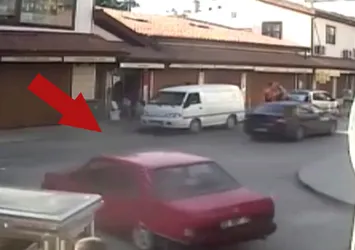 Genç kız drift yapmaya kalktı sonu kötü bitti