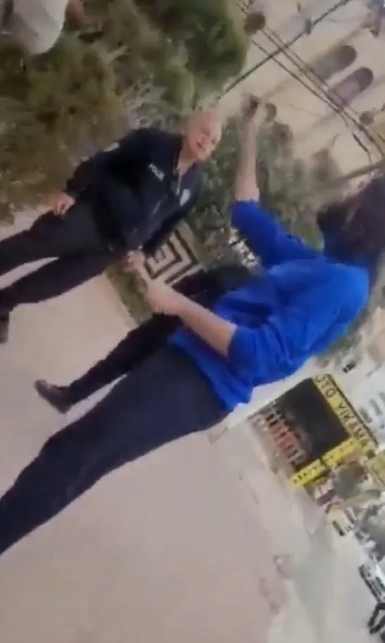 Adana Büyükşehir Belediyesi’nden 28 Şubat uygulaması! Kütüphanede namaz kılmak isteyen gence engel oldular! Hani siz inanca saygılıydınız?