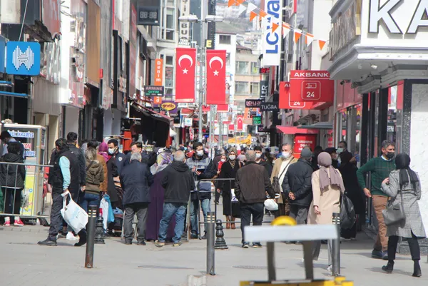 1616477844600.jpg 22 ilde yeni kısıtlamalar gündemde! Kritik tarih Ramazan ayı - 3