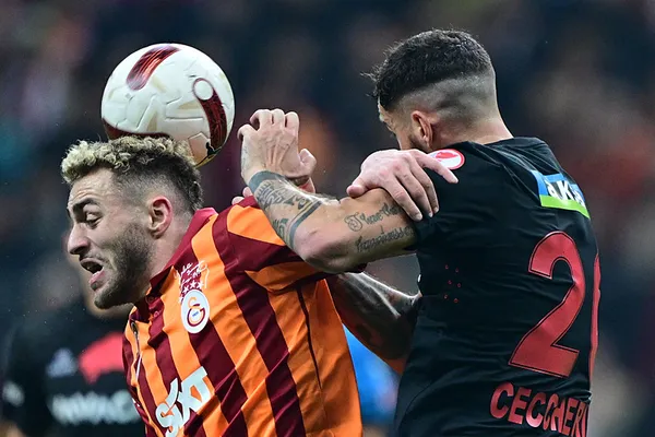 ceyrek-finalde-son-kapisma-galatasaray-fatih-karagumruk-canli-yayin-1709234109538.jpg Galatasaray 'Gümrük'ten geçemedi! Ziraat Türkiye Kupası'nda çeyrek finalde havlu attı - 3