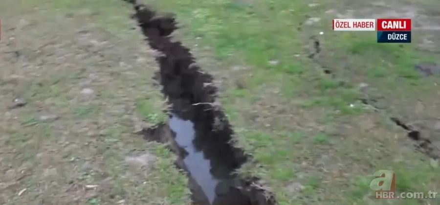 Düzce’de 5,9 büyüklüğündeki depremin izleri ortaya çıktı! İşte 5,9’luk depremin fay kırığı 8