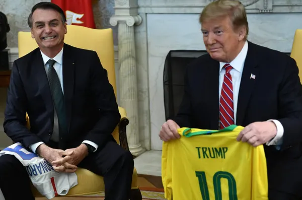 eski-brezilya-devlet-baskani-bolsonaro-trump-ile-olaganustu-iliskisi-oldugunu-soyledi-1677995842661.jpg Brezilya eski Devlet Başkanı Bolsonaro'dan flaş Trump açıklaması - 1