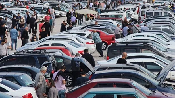 Önümüzdeki ay zam beklenmiyor! Fahiş fiyat artışları birden kesildi! İkinci el araç piyasasında durgunluk satışları etkiledi