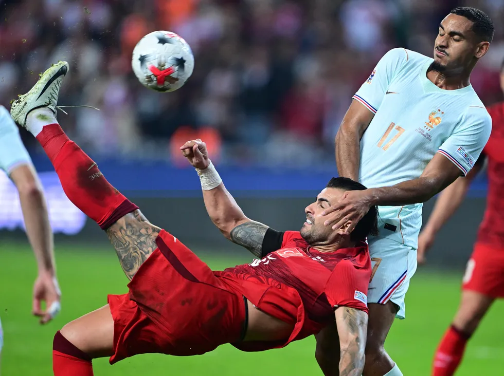 1790376057218.jpg Arda Güler ve Merih Demiral'dan Fransa maçı açıklaması: "Hakemi etki altına aldılar" - 2